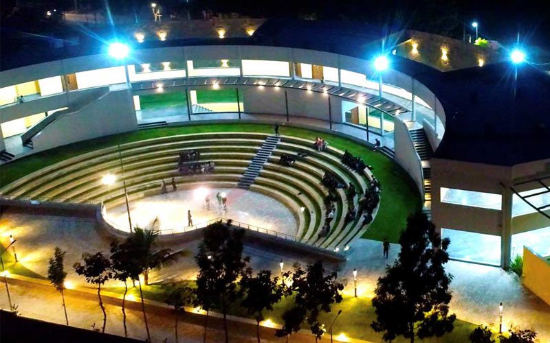 Campus & Infrastructure